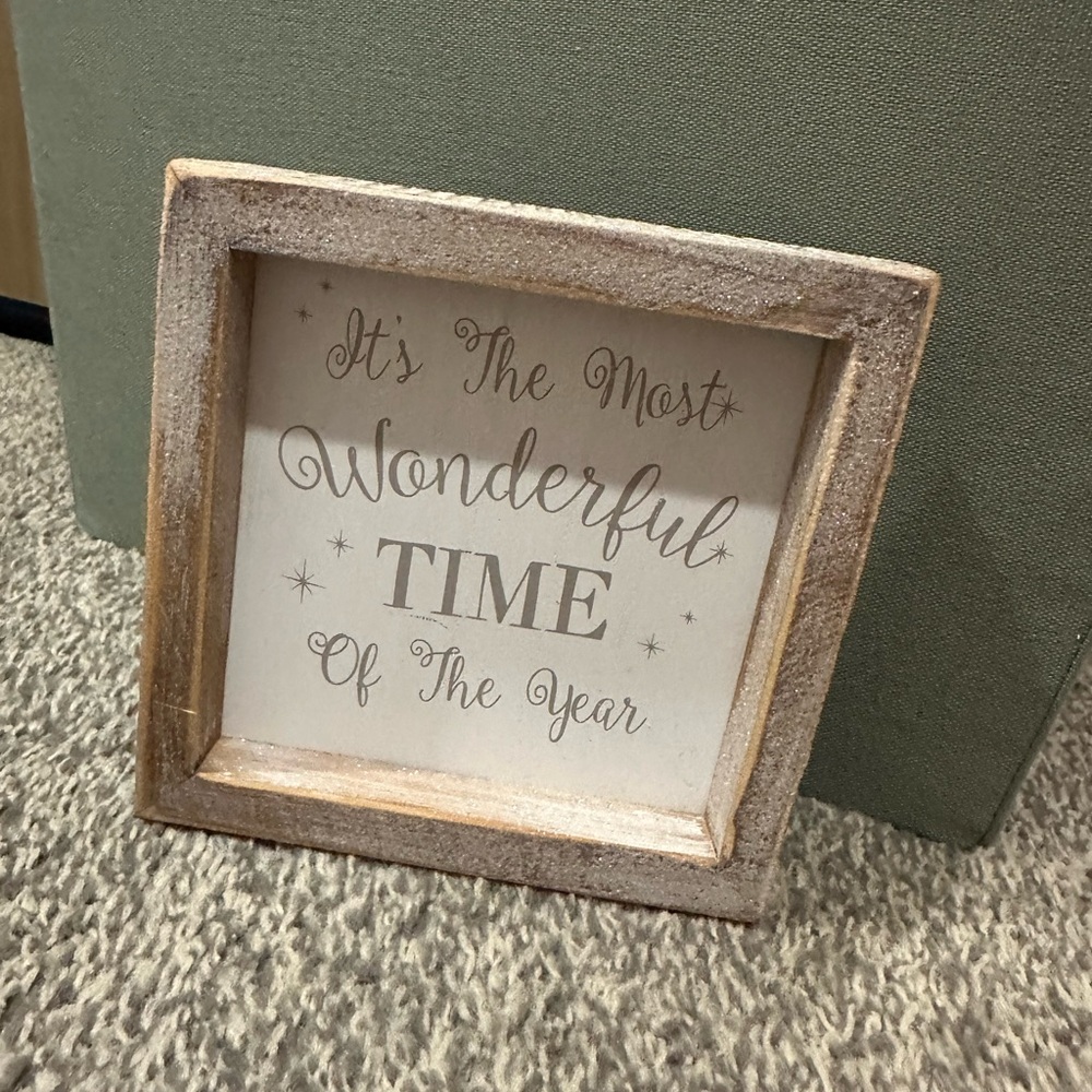 Rustic Wooden Holiday Sign